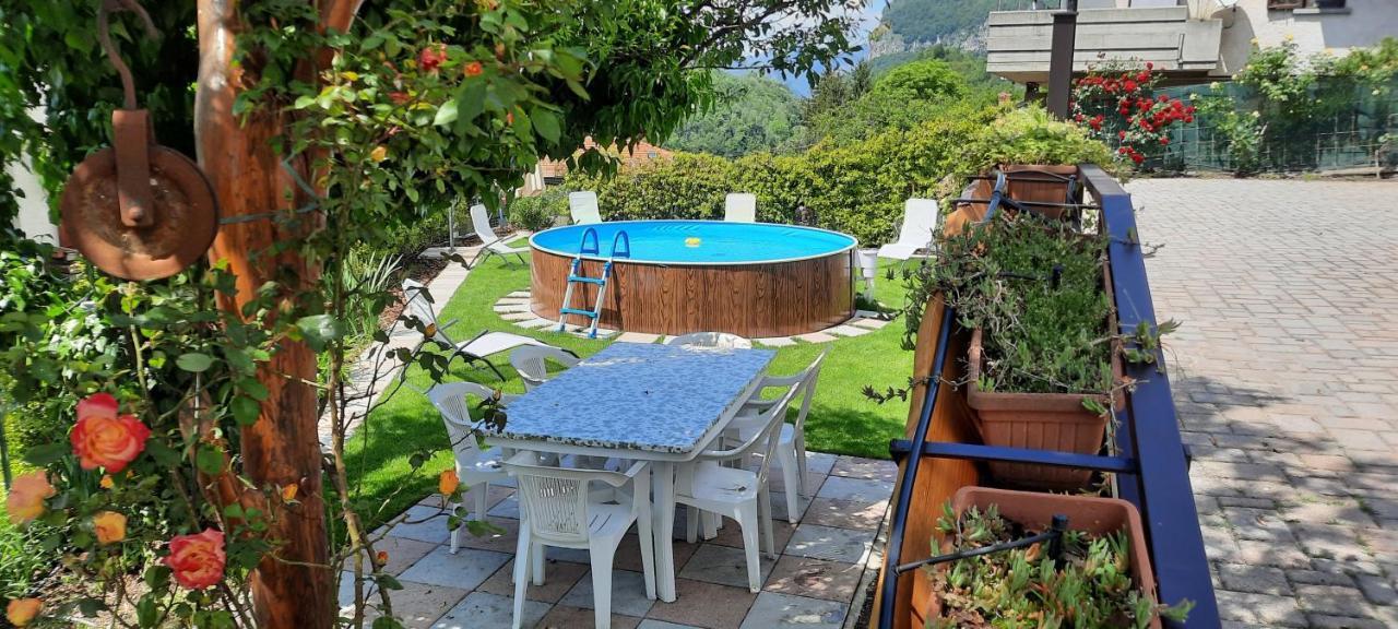 La Terrazza Casa Vacanza Lejlighed Carenno Eksteriør billede