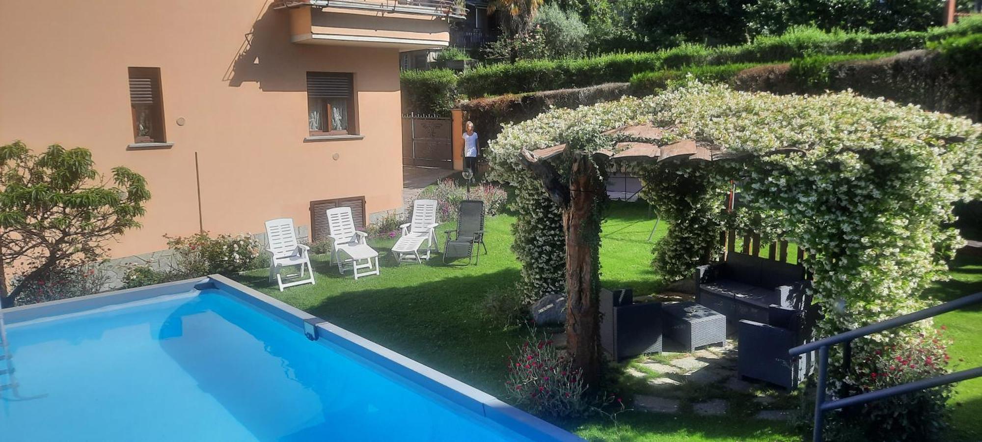 La Terrazza Casa Vacanza Lejlighed Carenno Eksteriør billede